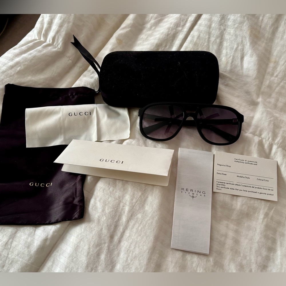 Gucci Black Unisex Aviator Sunglasses Full Inclusion